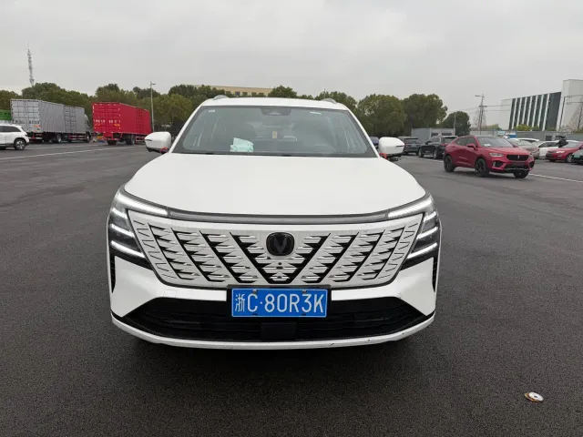 Фотография автомобиля — Changan CS75 Plus