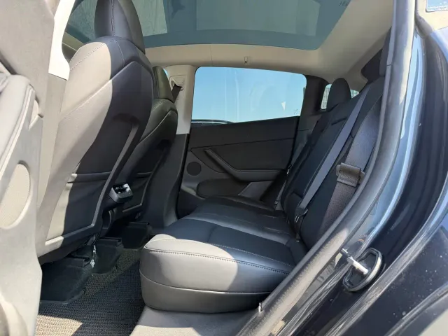Tesla Model Y — Фото автомобиля 7