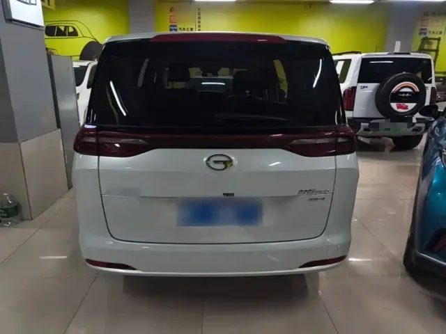 GAC Trumpchi M6 — Фото автомобиля 5