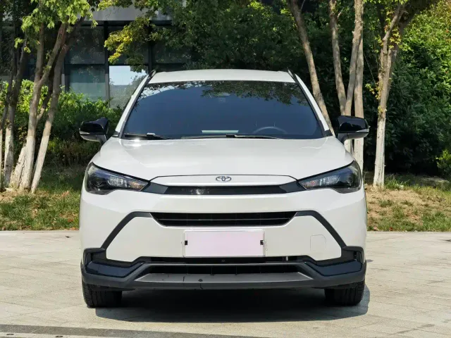 Toyota Frontlander — Фото автомобиля 2
