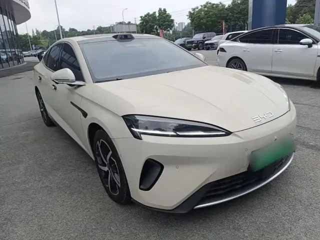 BYD Seal 07 DM-i — Фото автомобиля 3