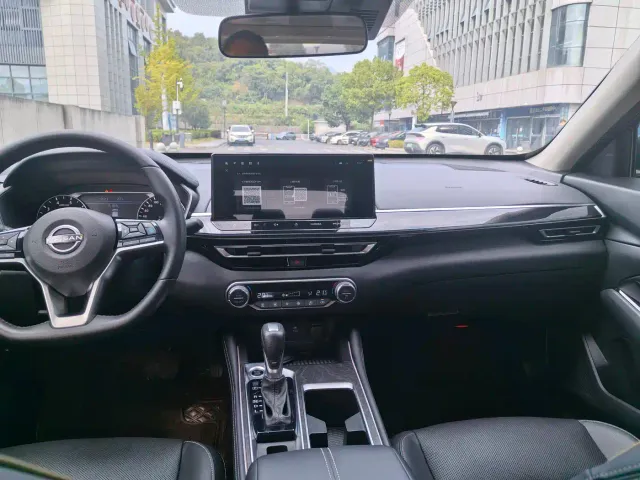 Nissan Teana — Фото автомобиля 6