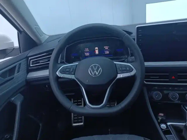 Volkswagen Sagitar — Фото автомобиля 15