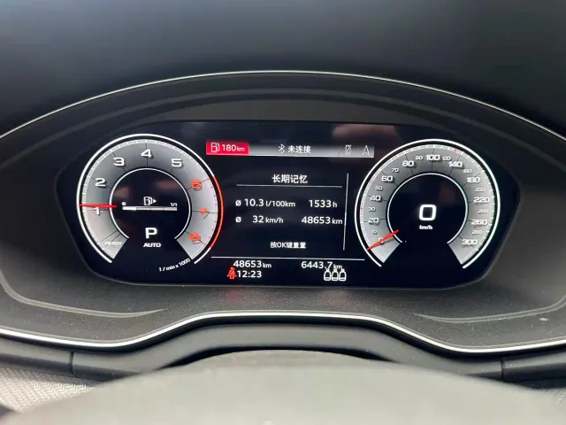 Audi Q5L — Фото автомобиля 11