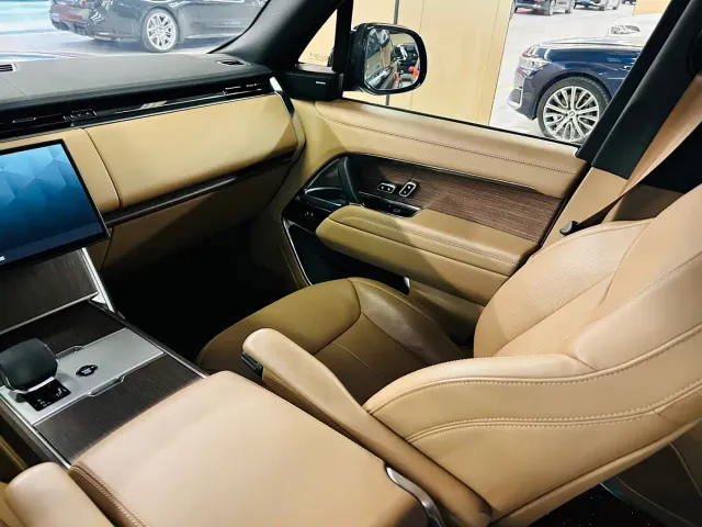 Land Rover Range Rover — Фото автомобиля 14
