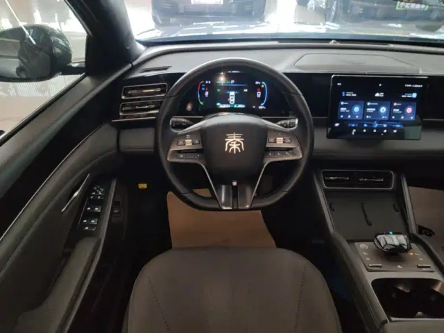 BYD Qin L — Фото автомобиля 10