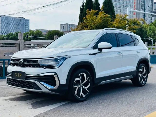 Фотография автомобиля — Volkswagen Tharu