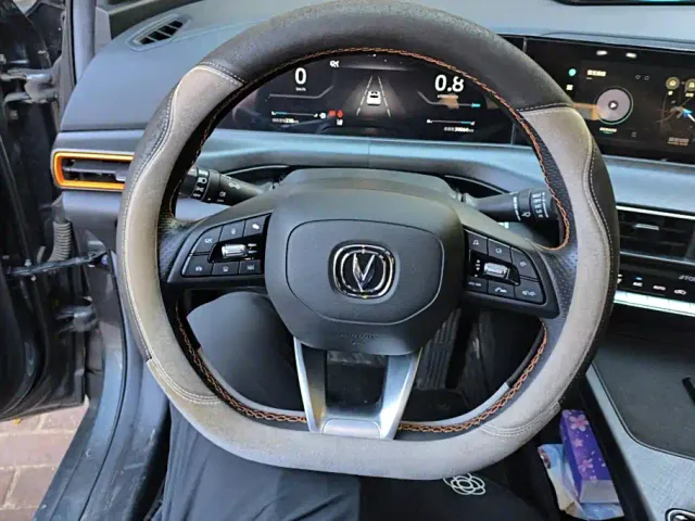 Changan UNI-T — Фото автомобиля 15