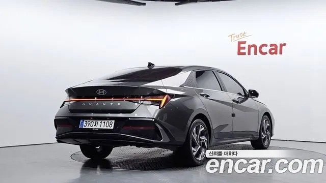 Hyundai Avante CN7 — Фото автомобиля 2