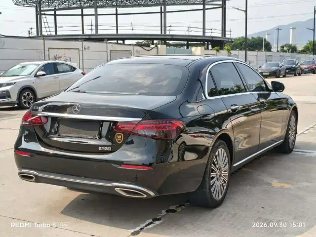 Mercedes-Benz E-Class — Фото автомобиля 9