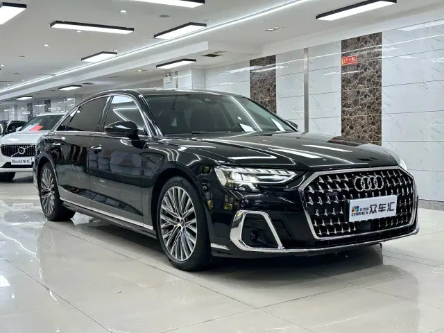 Audi A8 — Фото автомобиля 3