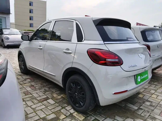 Wuling Motors Wuling Bingo 2024 203km Lite Edition — Фото автомобиля 4