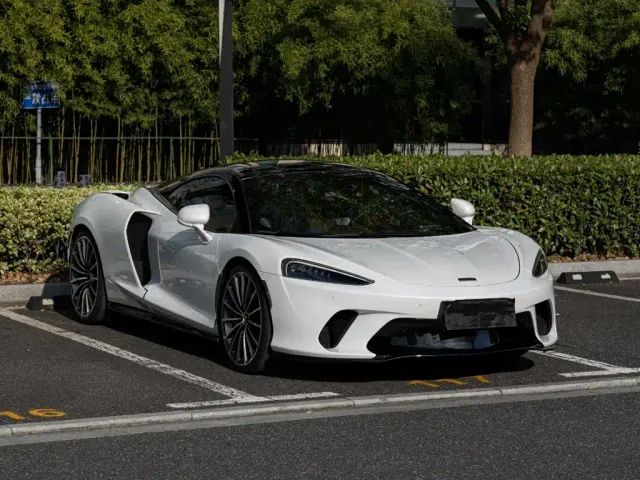 McLaren GT — Фото автомобиля 3