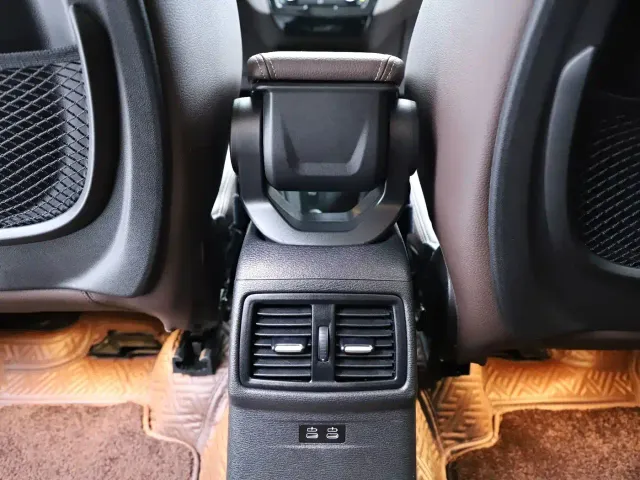 BMW X1 — Фото автомобиля 14