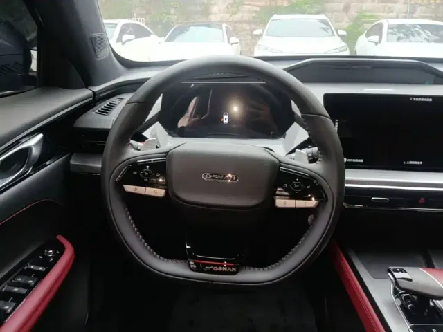 Changan Z6 — Фото автомобиля 10