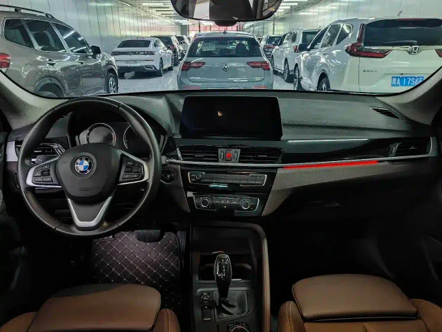 BMW X1 — Фото автомобиля 6