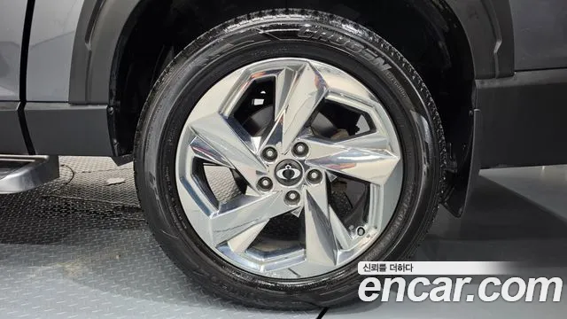 KG_Mobility_Ssangyong Rexton Новый Rexton Sport Khan Дизель 2.2 4WD — Фото автомобиля 20