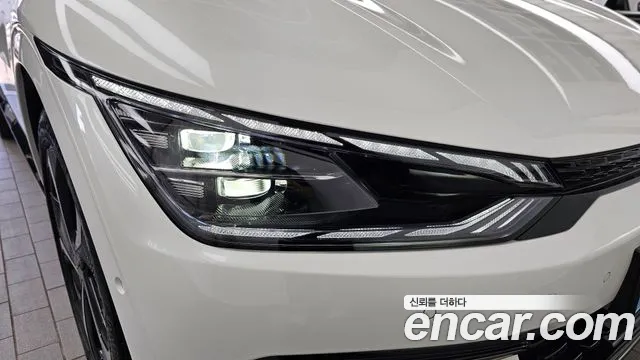 Kia EV6 — Фото автомобиля 22