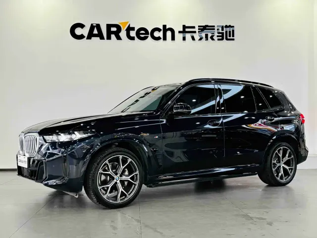 Фотография автомобиля — BMW X5