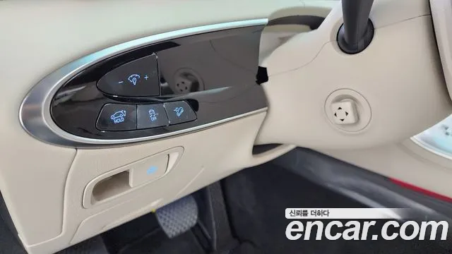 Genesis GV70 2.5T Бензин AWD — Фото автомобиля 23
