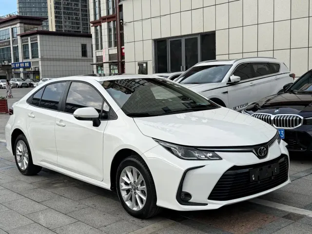 Toyota Corolla — Фото автомобиля 3