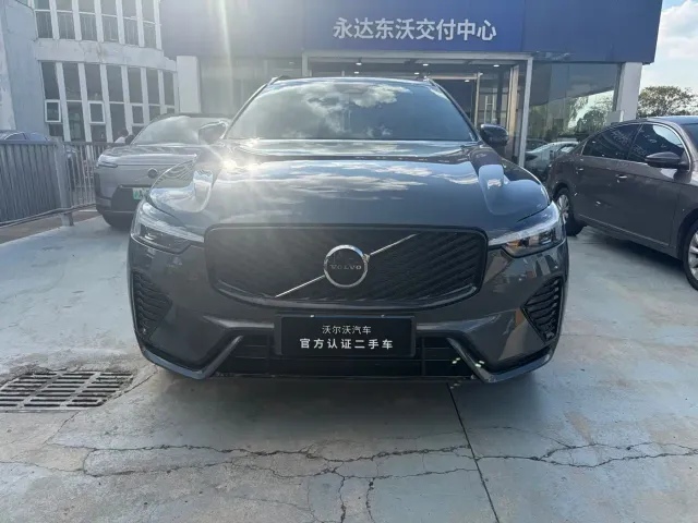 Volvo XC60 — Фото автомобиля 5