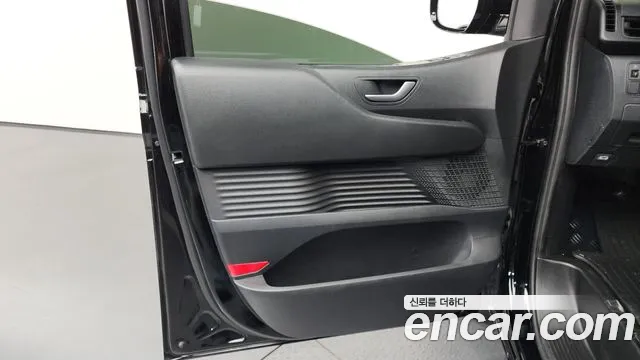 Hyundai Staria — Фото автомобиля 14