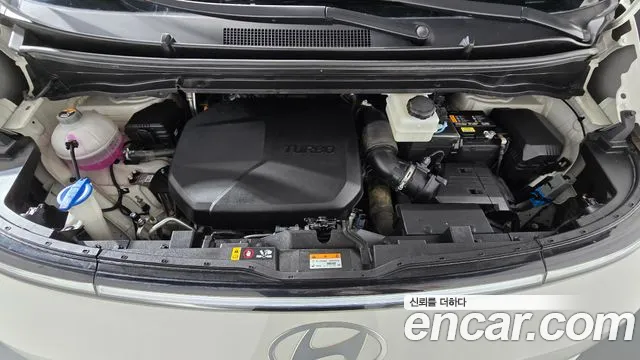 Hyundai Staria — Фото автомобиля 9