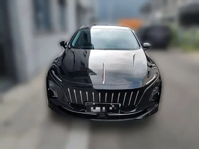 Hongqi E-QM5 — Фото автомобиля 4