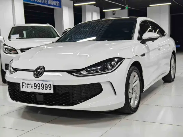Фотография автомобиля — Volkswagen Lamando