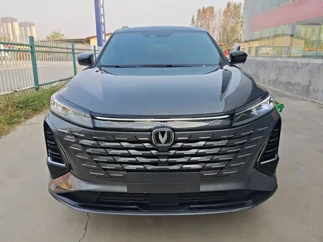 Changan CS75 Plus — Фото автомобиля 2