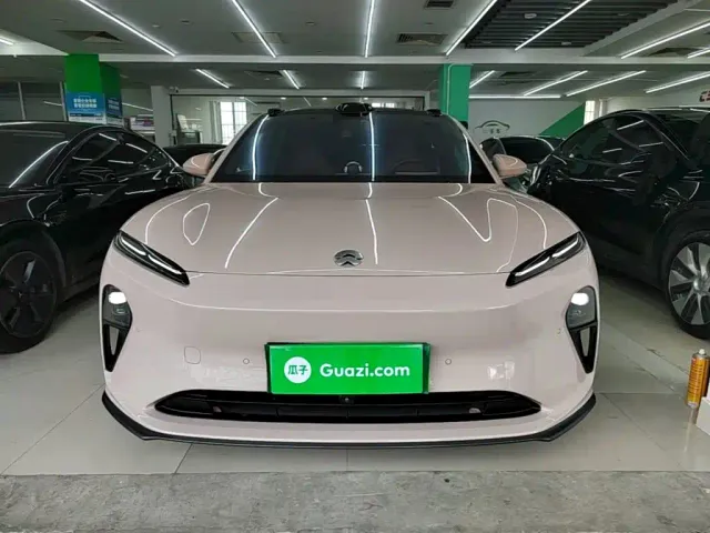 Nio ET5 Touring — Фото автомобиля 2