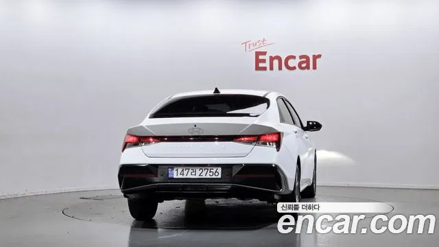 Hyundai Avante — Фото автомобиля 4
