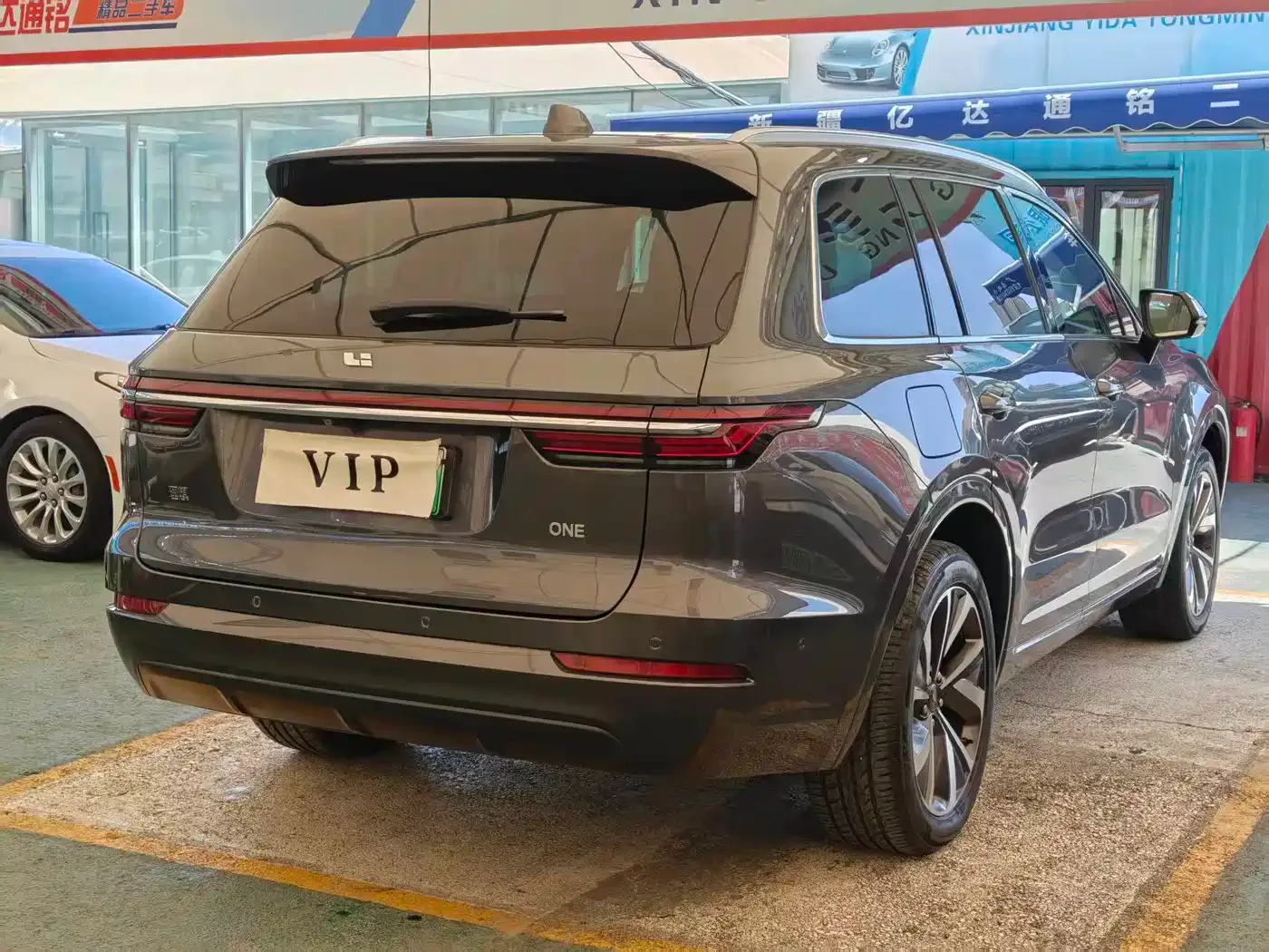 Li Auto Li ONE 2021 Extended Range 6-Seater — Фото автомобиля 9