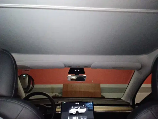 Tesla Model Y — Фото автомобиля 19