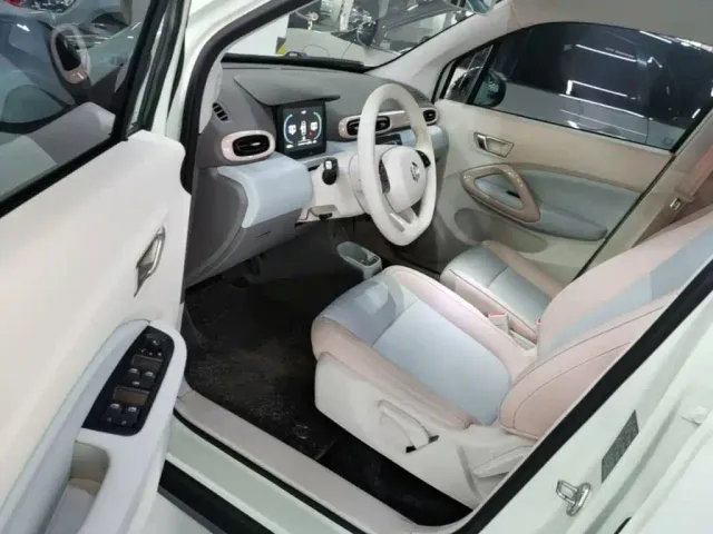 Leapmotor T03 — Фото автомобиля 15
