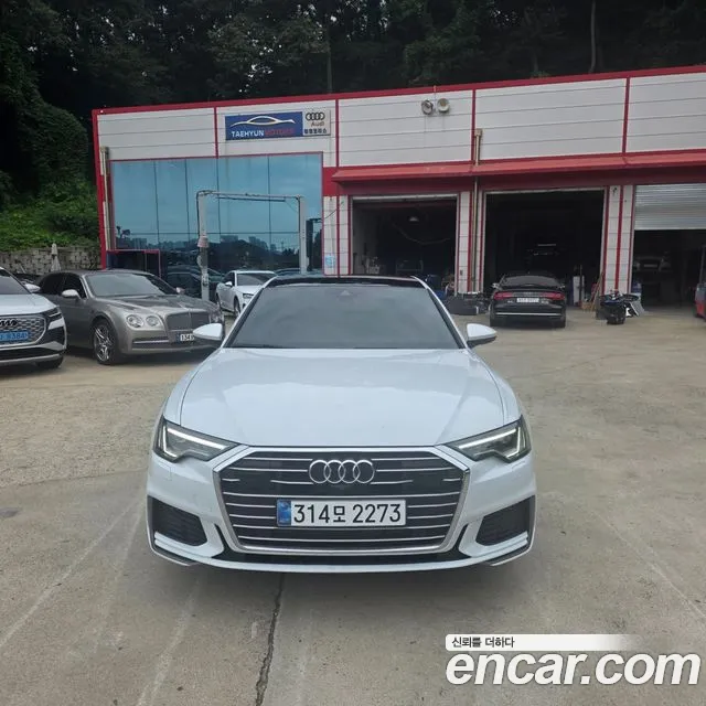 Фотография автомобиля — Audi A6 C8