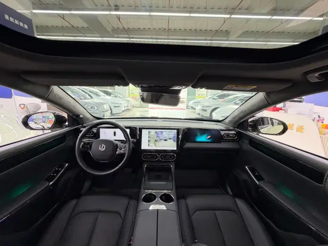 Leapmotor C01 — Фото автомобиля 16