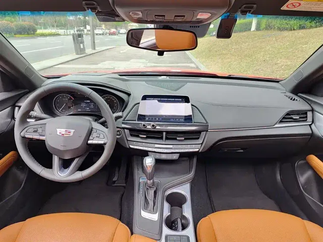 Cadillac CT4 — Фото автомобиля 6