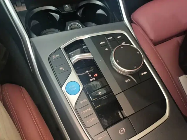 BMW i3 — Фото автомобиля 13