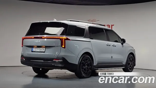 Kia Carnival 4th Gen — Фото автомобиля 2
