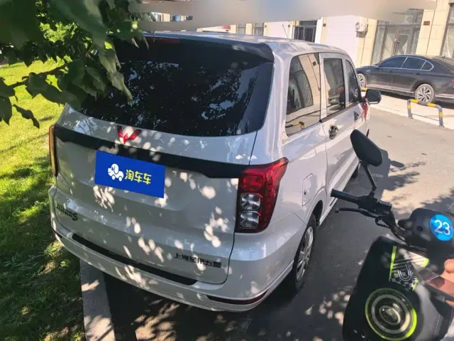 Wuling Hongguang — Фото автомобиля 3
