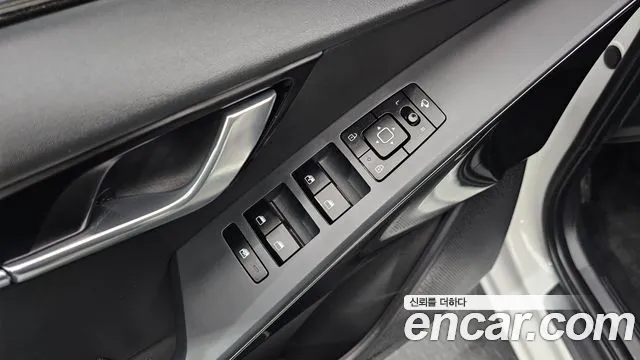 Kia Niro Niro (New) — Фото автомобиля 20