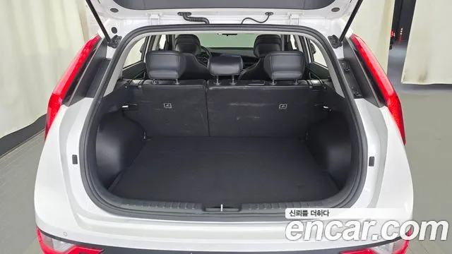 Kia Niro Niro (New) — Фото автомобиля 20
