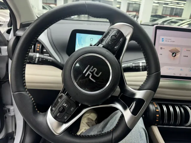BYD Yuan PLUS — Фото автомобиля 5