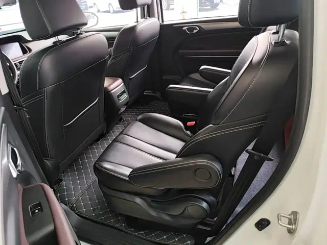 GAC Trumpchi M6 — Фото автомобиля 16