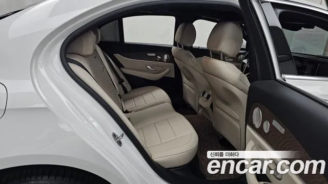 Mercedes-Benz E-Class W213 — Фото автомобиля 17