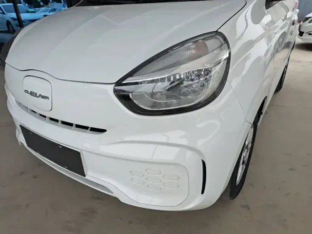 Roewe Clever — Фото автомобиля 23