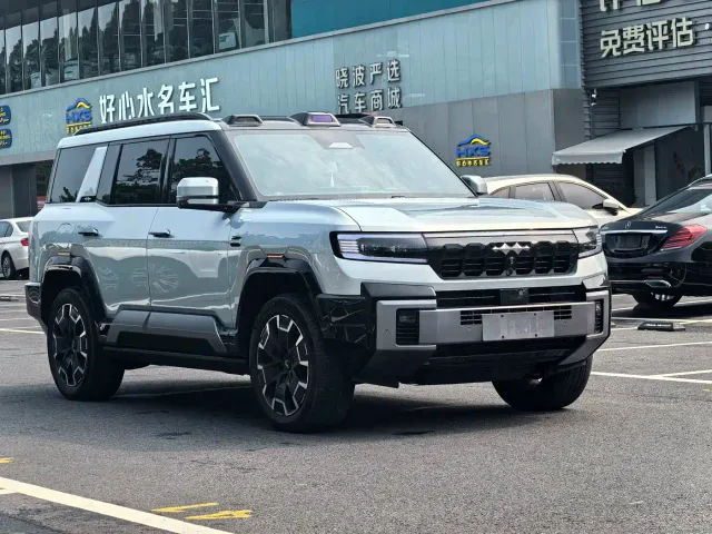 BYD FangChengBao Leopard 8 — Фото автомобиля 7