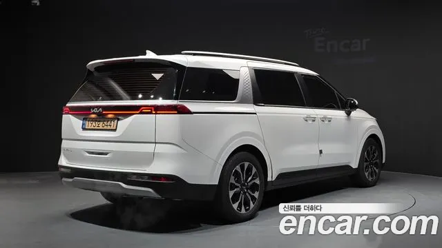 Kia Carnival 4th Gen — Фото автомобиля 2